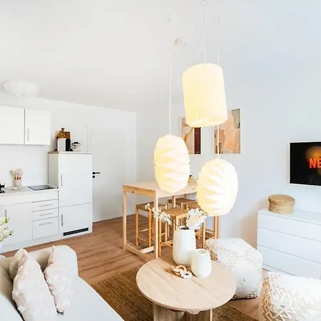 2 Bedroom Apartment - Zentral - Kueche - Balkon - Wifi - Netflix - Business - Kaffe - Parkhaus Wiesbaden
